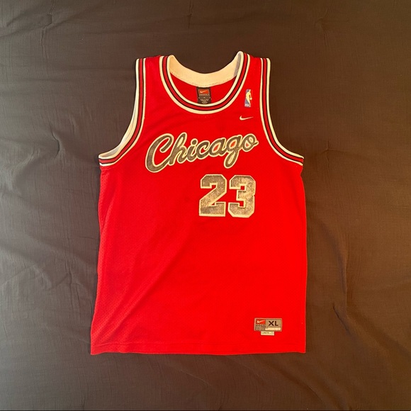 Michael Jordan #23 Basketball Jersey - Picture 2 of 9
